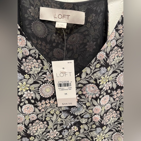 Loft tank top- medium - Picture 3 of 4